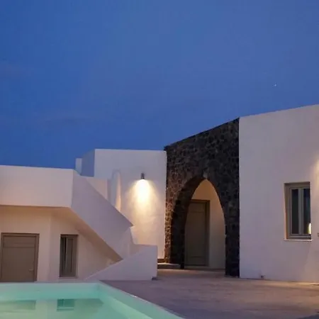 Noir Santorini Kapsül Otel
